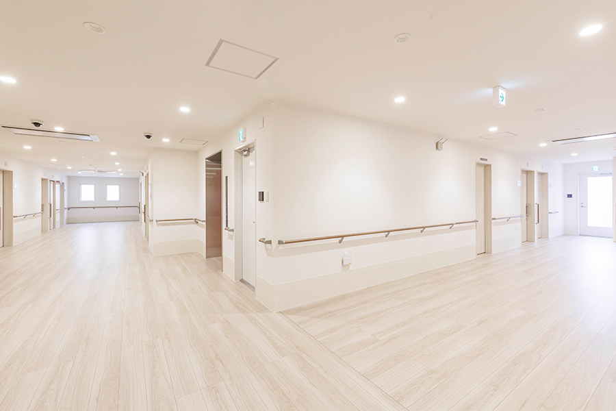 L事型の廊下はより開放感があります L事型の廊下はより開放感があります